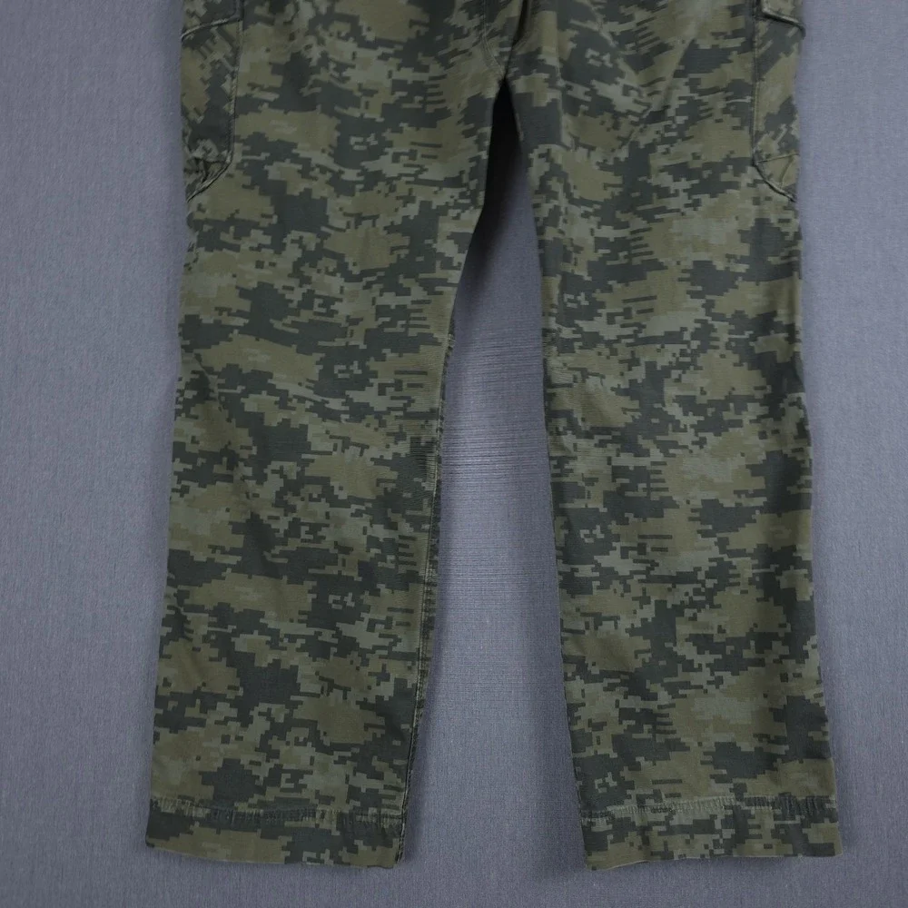 Under Armour‎ Cargo Pants Mens 38x32 (Fits 37x30) Digital Camo Tactical Military